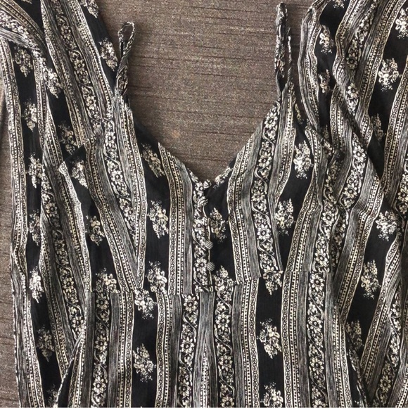 Sky & Sparrow Floral Vertical Pattern Boho Festival Jumpsuit Playsuit - Picture 3 of 4